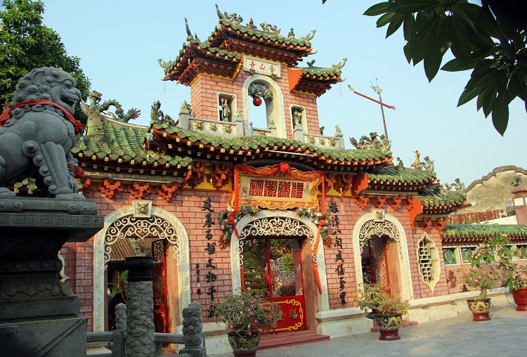 fujian assembly hall in hoi an